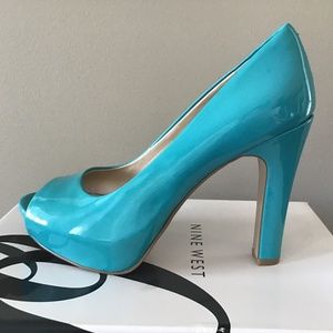 Nine West turquoise patent 4 1/2 inch heels